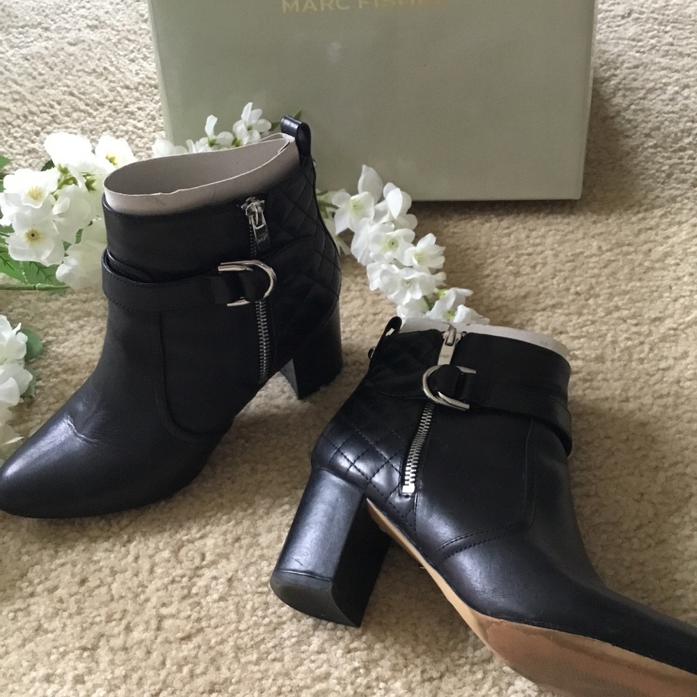 Marc Fisher Black Booties SZ: 7.5